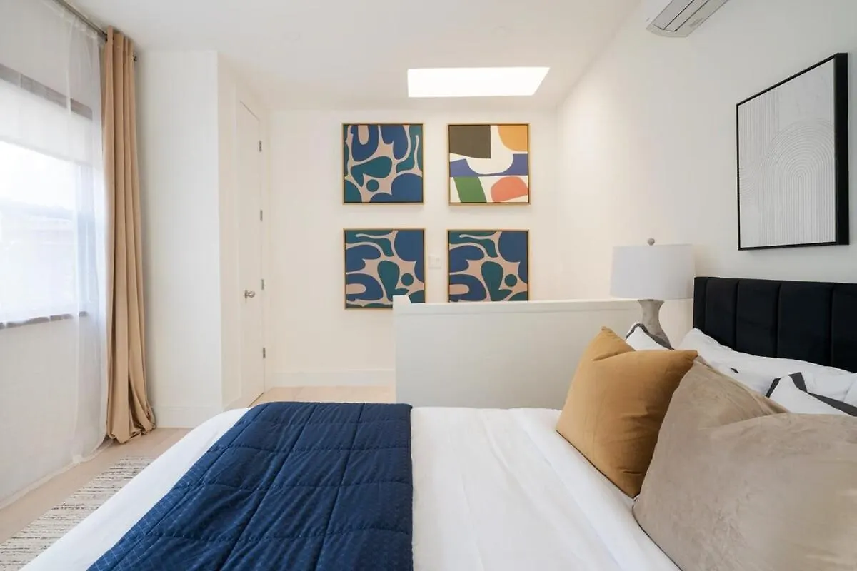78-4A New 2Br Duplex With A Private Outdoor Ues Apartment New York United States