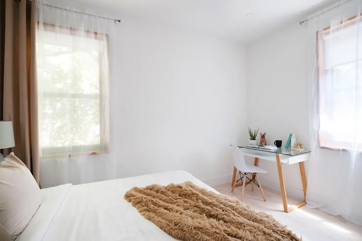 78-4A New 2Br Duplex With A Private Outdoor Ues Apartment New York